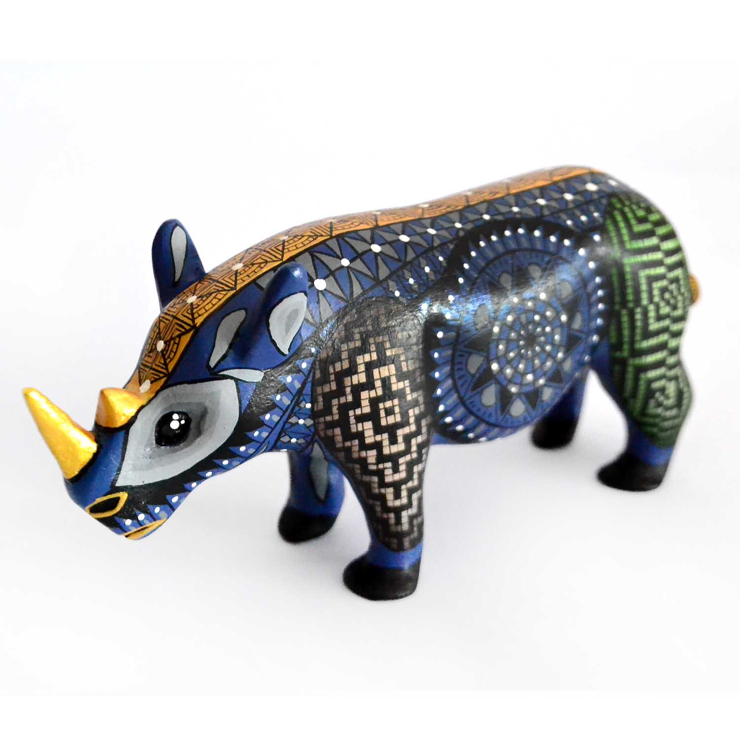 Rinoceronte de Alebrije — Fuerza Silenciosa en Madera Tallada