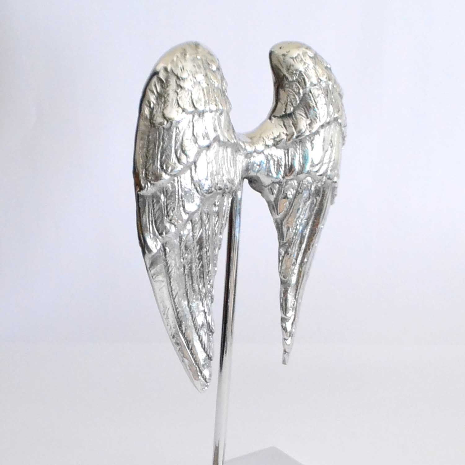Alas de pewter, pieza elegante y única