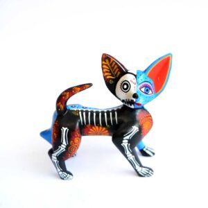 Perrito Chihuahua de Alebrije con Temática de Día de Muertos: Arte, Cultura y Tradición Mexicana
