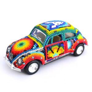Vochito de arte huichol