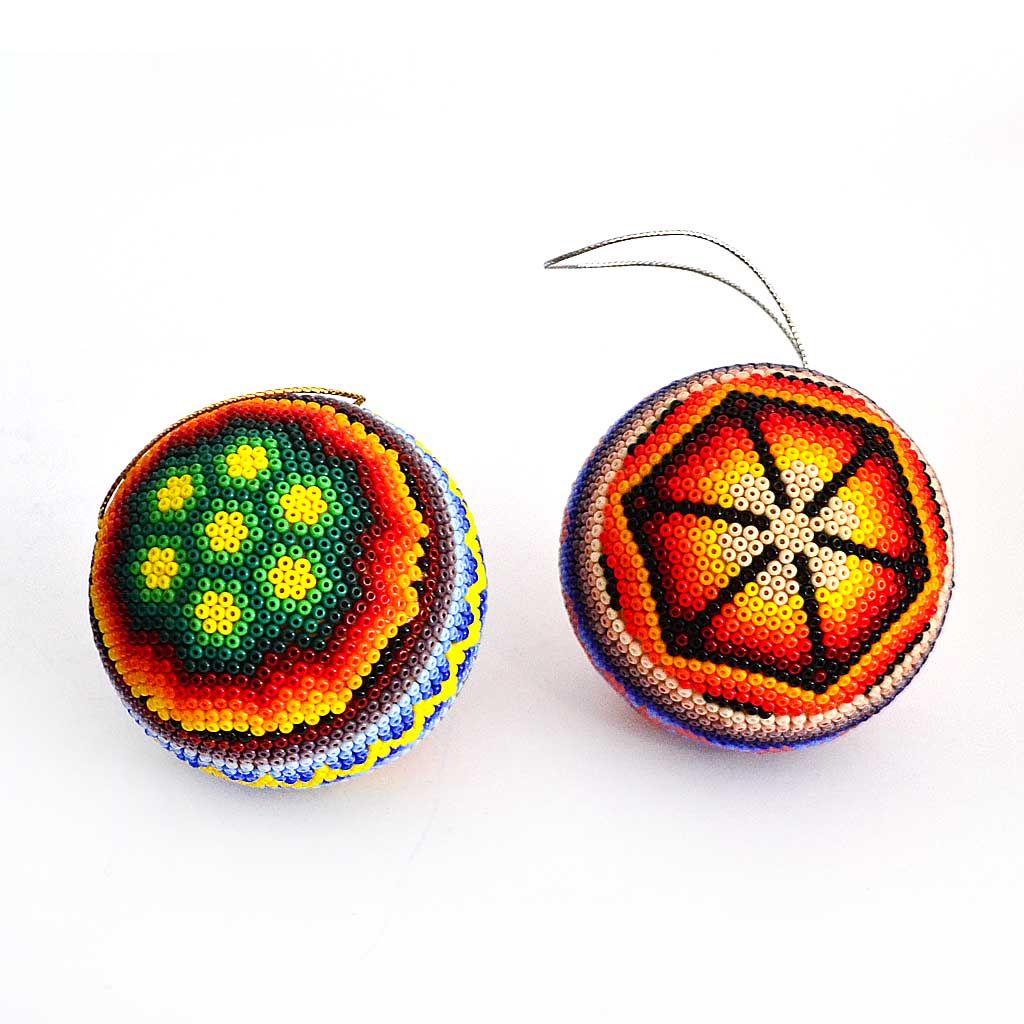 Juego de esferas con variedad de diseños - Arte Huichol