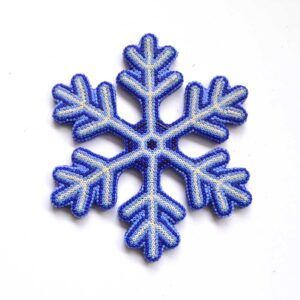Copo de nieve con arte huichol